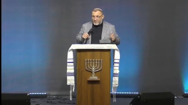 Стрижень твоєї духовності - це Слово та Молитва. Андрій Шмайцер смотреть онлайн