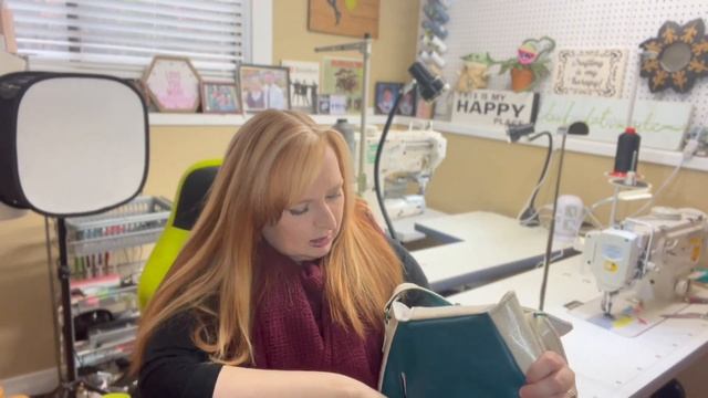 Meet the Dinah Bag смотреть онлайн