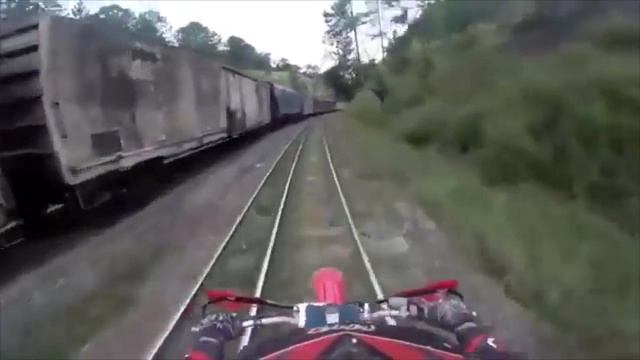 МОТО АВАРИИ ( ПАДЕНИЯ ) Красивая ПОДБОРКА УДАЧ на мото MOTORCYCLE ACCIDENT (a FALL) good LUCK смотреть онлайн