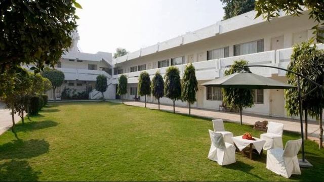 Grand Hotel, Agra, India смотреть онлайн