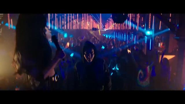 Betty Zhou in Movie "xXx: Return of Xander Cage" 周玲安电影《极限特工3》 смотреть онлайн