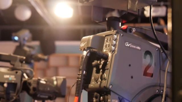 TV Studio Camera Operator 05 / Free Stock Footage (1080p) смотреть онлайн