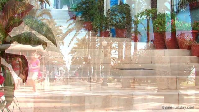 Alicante City - An international city with an authentic vibe смотреть онлайн