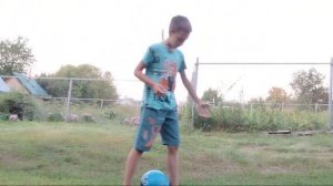 Как делать финт "РАДУГА"В футболе?😱