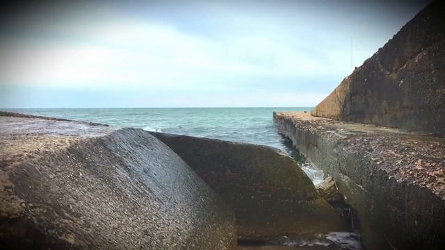 непогода на море пляж Толстяк с Семьей смотреть онлайн