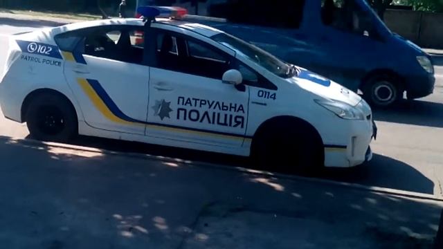 Кривой Рог Патрульная Полиция 0114 задержан нарушитель на проспекте Мира 22 июня ! смотреть онлайн