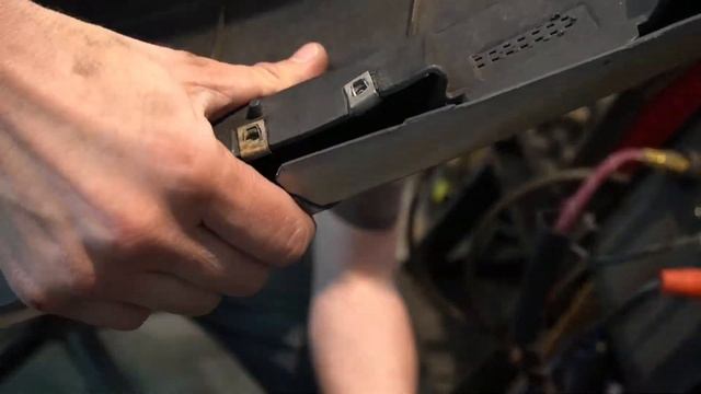 Fixing The Front Bumper Cover With A Heat Gun And A Buffer смотреть онлайн