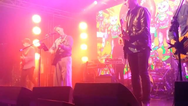 Мумий Тролль-Дельфины (23.04 Космонавт) смотреть онлайн