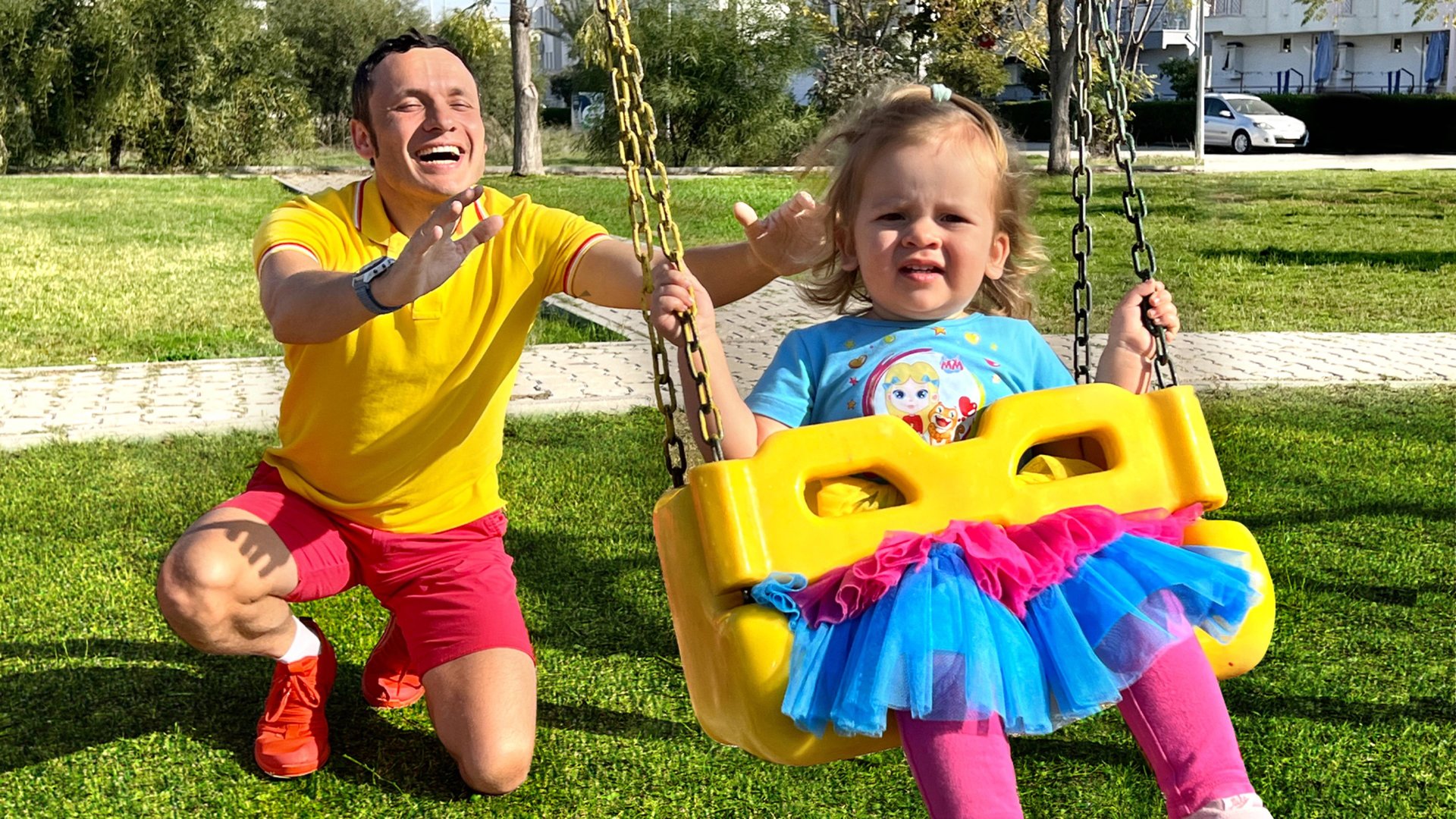 Веселая семейная песня о заботе | Детские стишки и песенки для детей | Майя и Маша+ Детские сборники смотреть онлайн