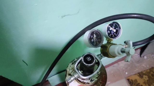 Как открыть балон ацителена без спец ключа. (ленивый сварщик) смотреть онлайн