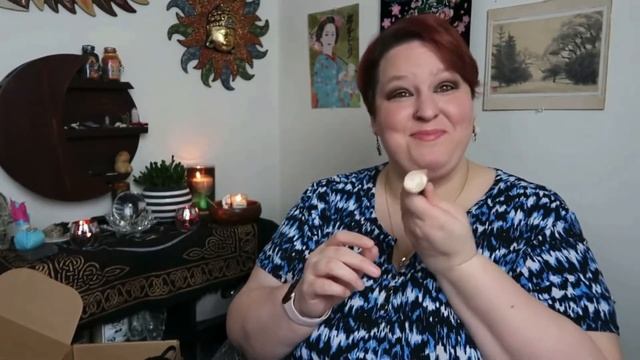Unboxing Tamed Wild Subscription Box смотреть онлайн