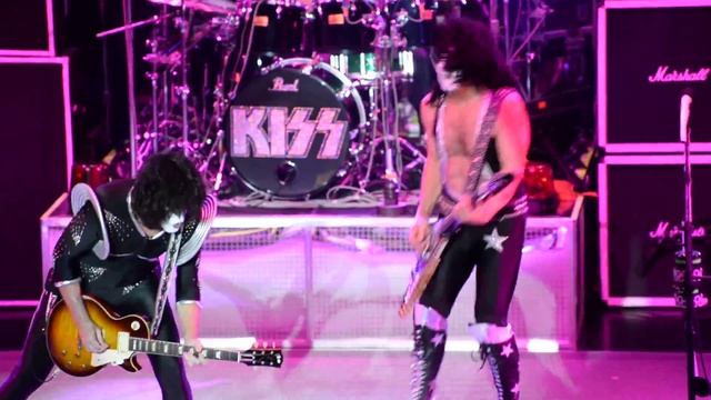 Kiss - Black Diamond - Kiss Kruise 5 - First Indoor Show
