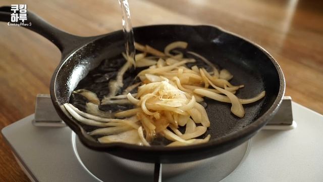 부들부들 계란 카레 볶음 라면!! 꼭! 만들어 봐야 하는 맛있고 쉬운 원팬 요리! смотреть онлайн