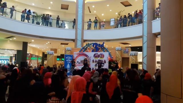 Arki zumba party freya studio bekasi смотреть онлайн