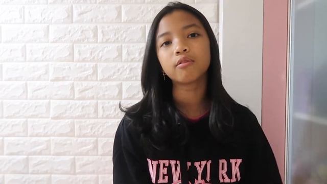 HELLLOOOOOOOO (perkenalan) смотреть онлайн