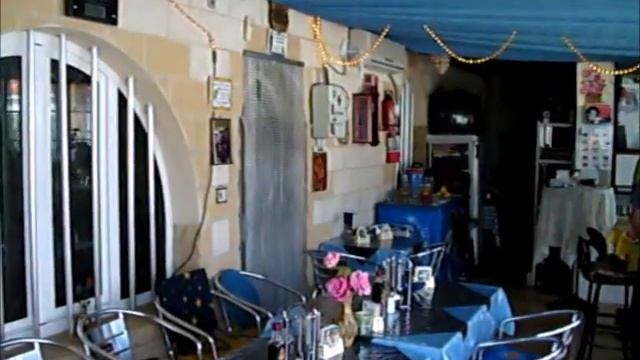 Bar Lili & Toni in Vinaros смотреть онлайн