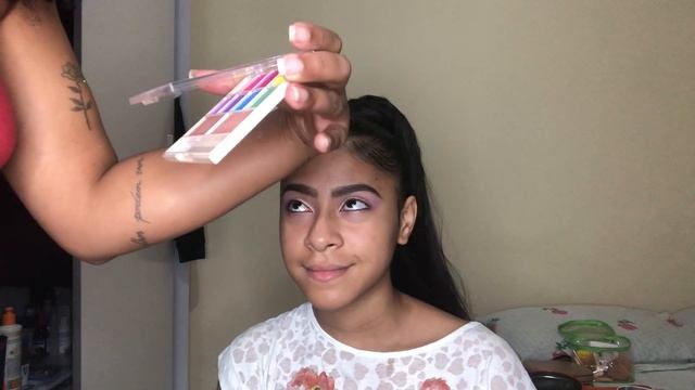 VLOG: ANIVERSÁRIO DE 15 ANOS DA MINHA PRIMA | fiz make e cabelo dela + organizamos o salão … смотреть онлайн