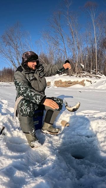 Ловля Чёрного Ленка -горная рыбалка смотреть онлайн