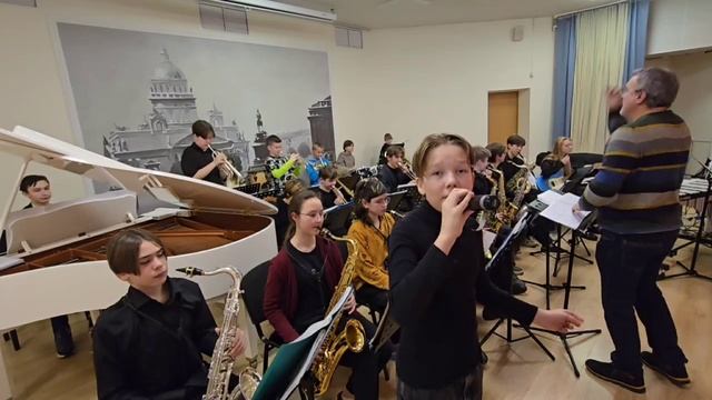 Straight Up and Fly Right (Nat King Cole)
Оркестр ДШИ ОЦЭВ, Санкт-Петербург смотреть онлайн
