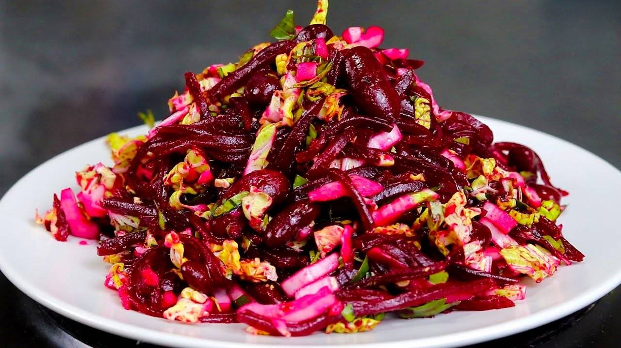Беру СВЕКЛУ и пекинскую капусту и готовлю Полезный салат на Каждый день. Рецепт из простых продуктов смотреть онлайн