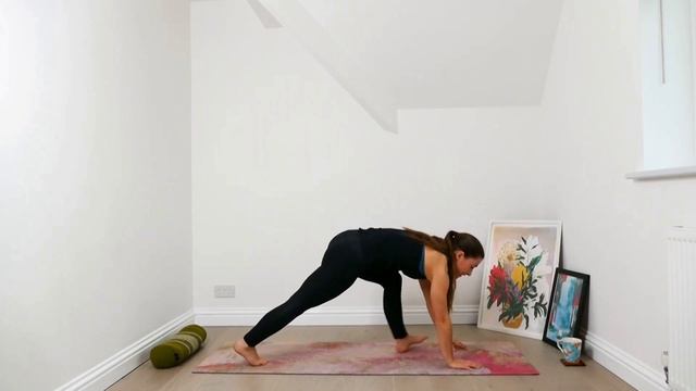 Виньяса-йога для раскрытия бедер смотреть онлайн