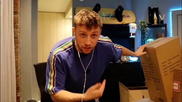 W2S calls Miniminters girlfriend Talia a B***** смотреть онлайн