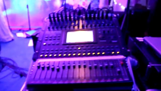 Fiji's Tom Annie Sami Mawi Band-Buna na isa lei buna&Hot.mp4 смотреть онлайн