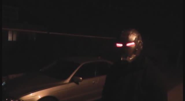 Сделал самодельный шлем железного человека из стекловолокна с эпоксидной смолой. смотреть онлайн