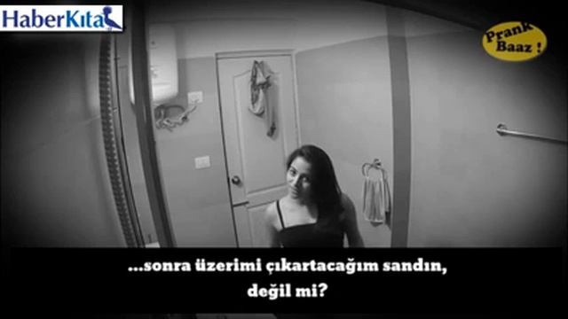 Soyunma Odasında Gizli Kamera (Sonuna Dikkat!!)