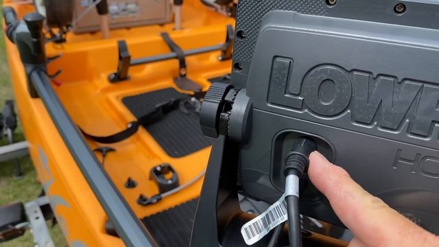 Lowrance Hook2 9TS vs WD40 смотреть онлайн