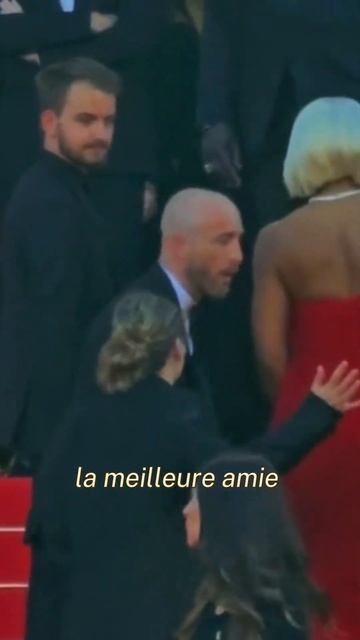 Les bijoux de Kelly Rowland au Festival de Cannes 2024 #joaillerie #jewelry #messika #cannes2024 смотреть онлайн