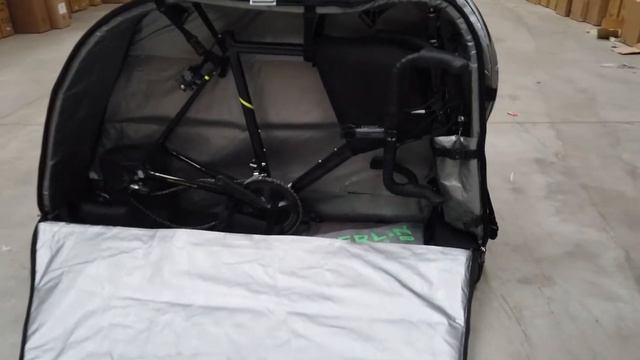 The Safest Way to Pack Your Bike - Merlin Elite Travel Bike Bag - Warhouse Randoms Ep 3 смотреть онлайн
