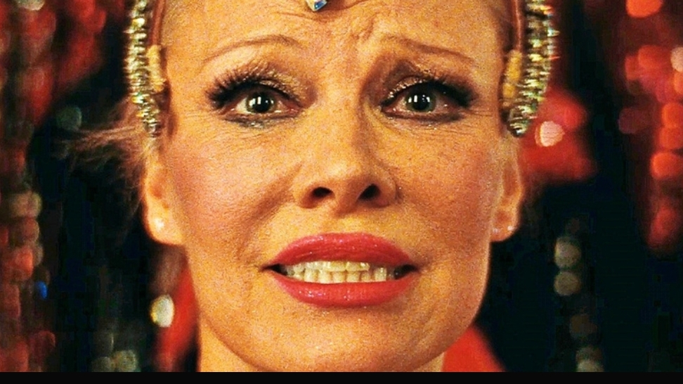 Шоугерл — Русский трейлер (Дубляж, 2025) смотреть онлайн