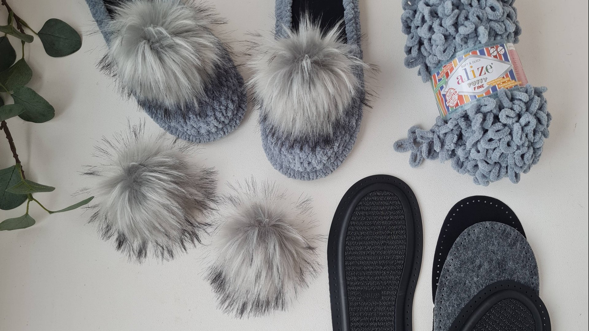 Набор для вязания тапочек на Ozon