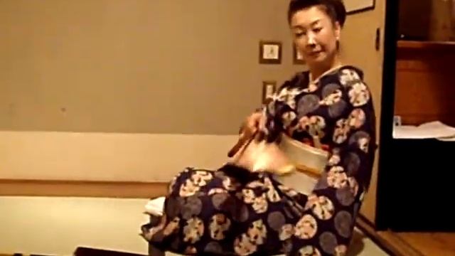 Geisha dance in Asakusa Tokyo Japan смотреть онлайн