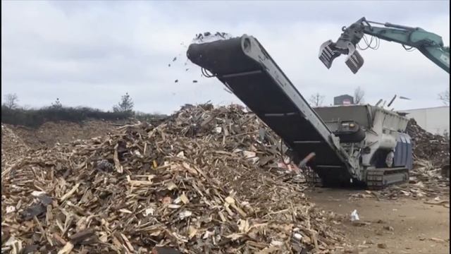 Van Der Spek Belgium_ Our Lindner Urraco 95 in action смотреть онлайн