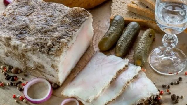ЯК РОМАНТИЧНО ПАХНЕ КОВБАСА смотреть онлайн