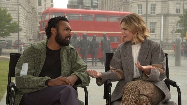 Lily James & Himesh Patel Raw Interview Yesterday смотреть онлайн