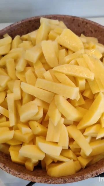 Жаренная картошка на масле и сале #готовимдома#рецепт #еда #вкусно #кулинария #быстро #простойрецеп смотреть онлайн