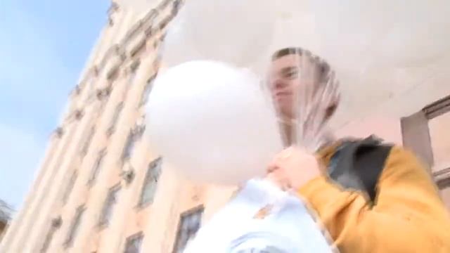 Флешмоб студентов факультета журналистики, посвящённый Дню космонавтики смотреть онлайн