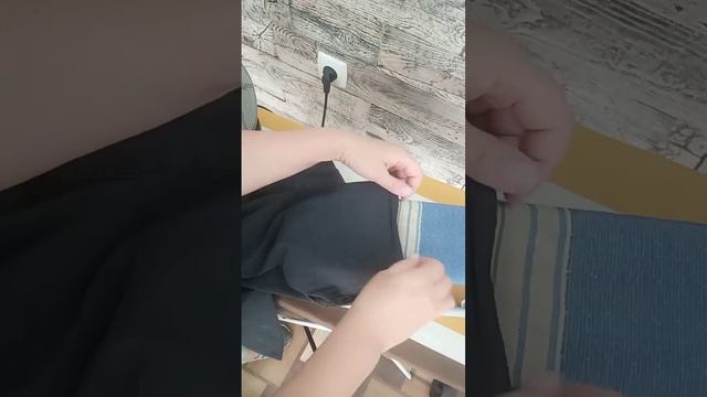 Як укоротити та підрубити штани смотреть онлайн