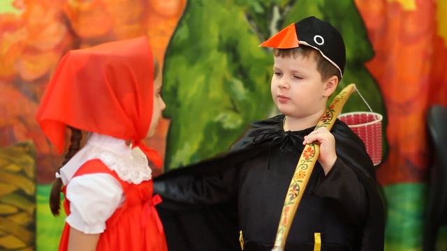 Пьеса "Клубок - шерстяной Колобок" смотреть онлайн