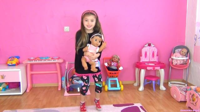 Dominika play with baby doll feed the doll смотреть онлайн