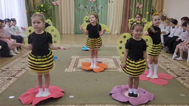 Пчелки. Средняя группа