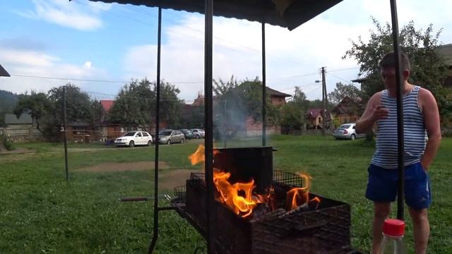 Микуличин, Садиба "Над Річкою", вода на каву, на дровах смотреть онлайн