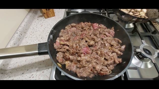 Бефстроганов из говядины смотреть онлайн