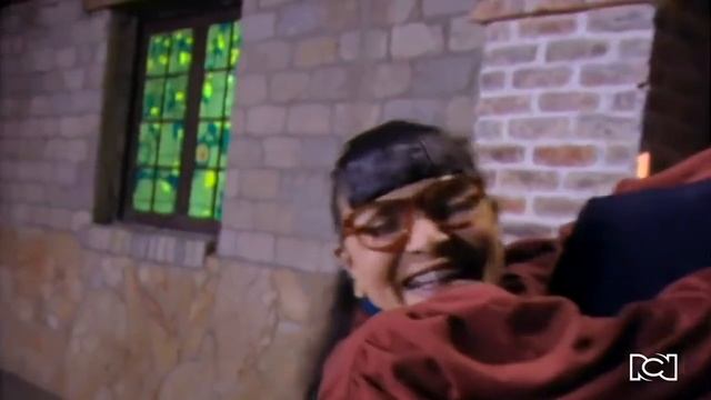 Betty se pasa de copas | Yo soy Betty, la fea смотреть онлайн