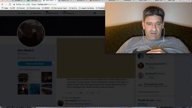 Elon Musk's kid submarine was 'a PR stunt,' Thailand cave rescue diver says смотреть онлайн