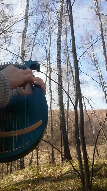 Green Sleeves And Birdsong Игра на лире в лесу