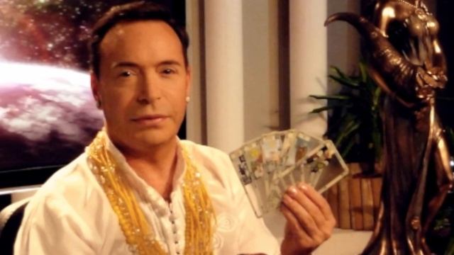 Kiko Hernández desvela el pastón que cobra el Maestro Joao por su trabajo de vidente смотреть онлайн
